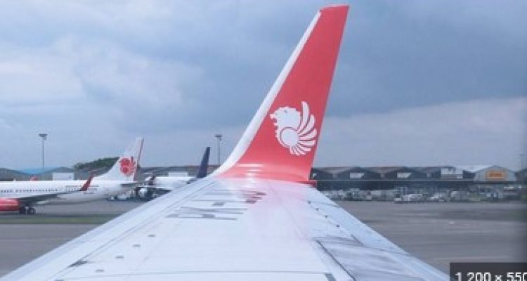 Jadwal penerbangan pesawat di Bandung